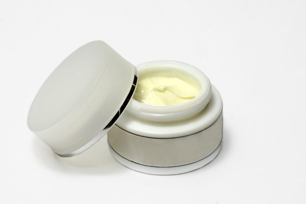 Yuzu cream for softening hands 