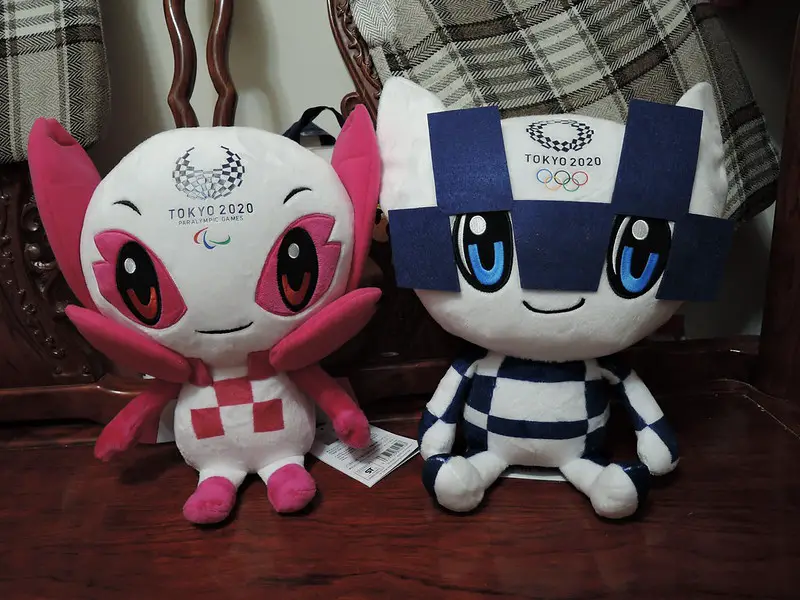 Someity (left) and Miraitowa (right) are the official Tokyo 2020 mascots.