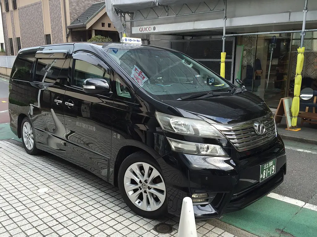 A Toyota Vellfire Japanese Taxi