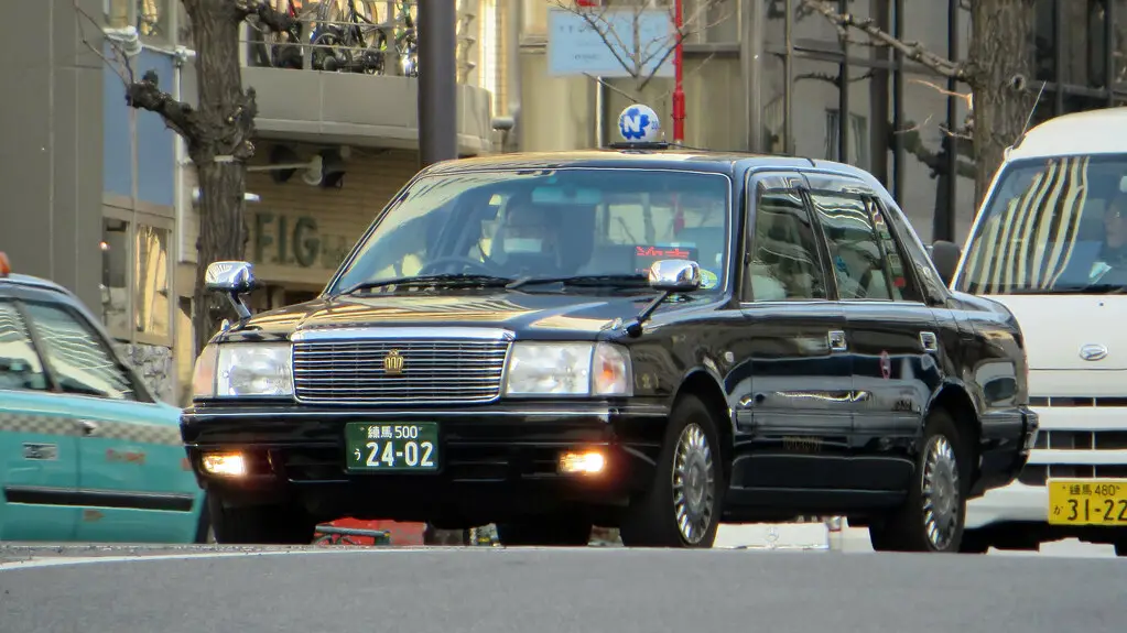 Tokyo Taxi Toyota Crown Comfort