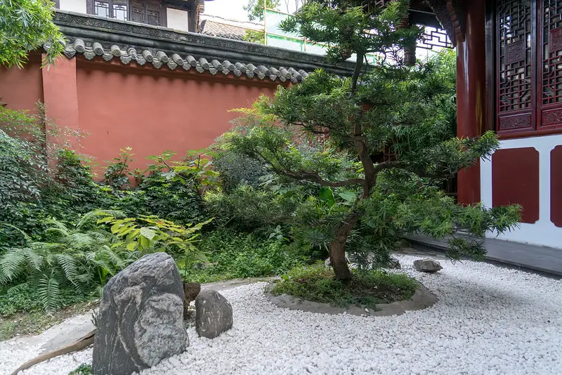 Temple Zen Garden. Photo by George N on www.flickr.com.